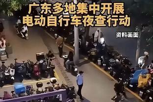 ?♂️勇记：保罗复出后会跟水花组成终结阵容 防守会是大问题